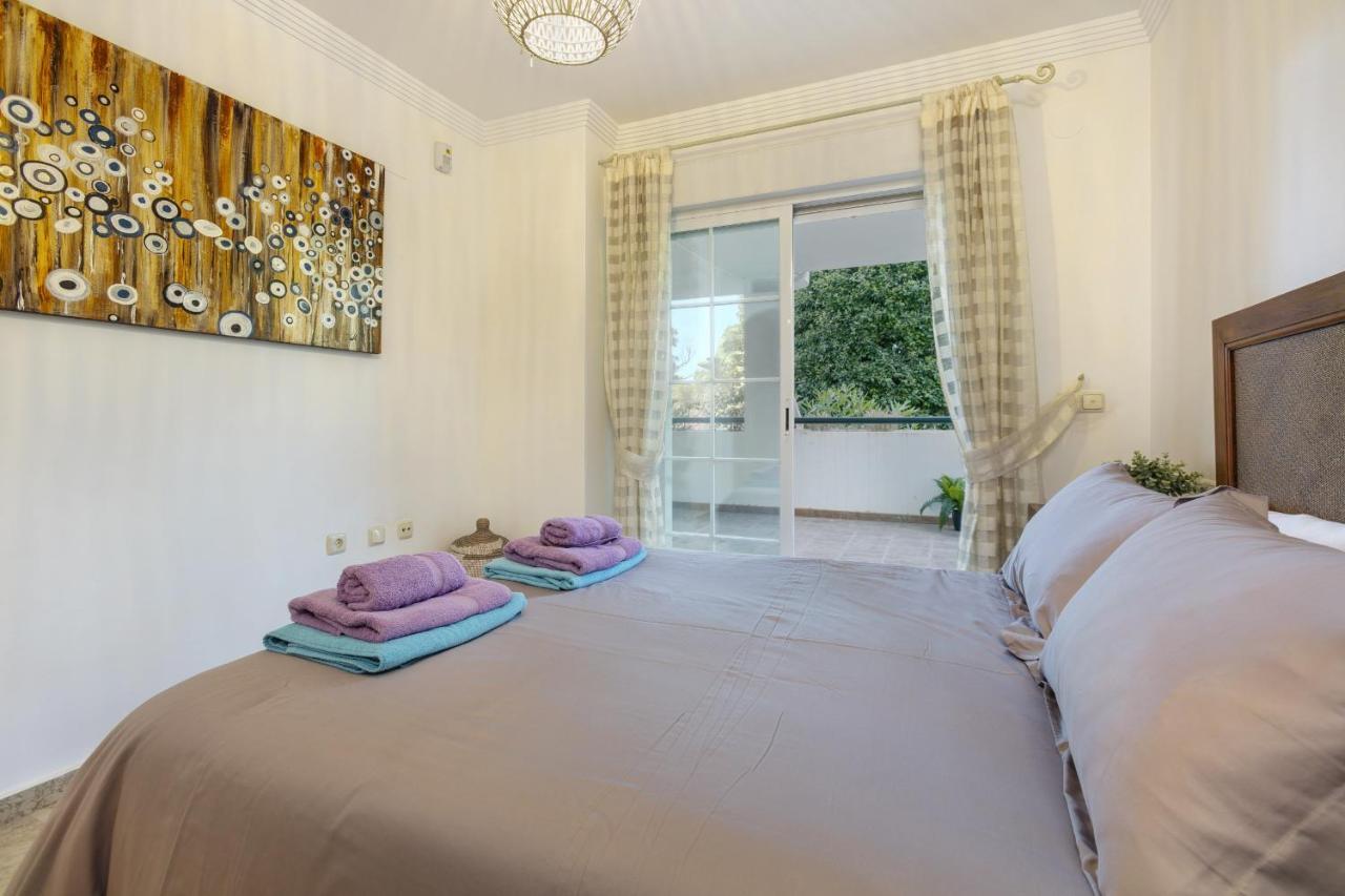 Balcon De Puente Romano Apartment *